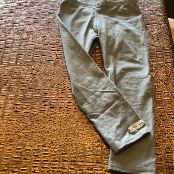 Unisex leggings size 4t - Picture 1 of 3
